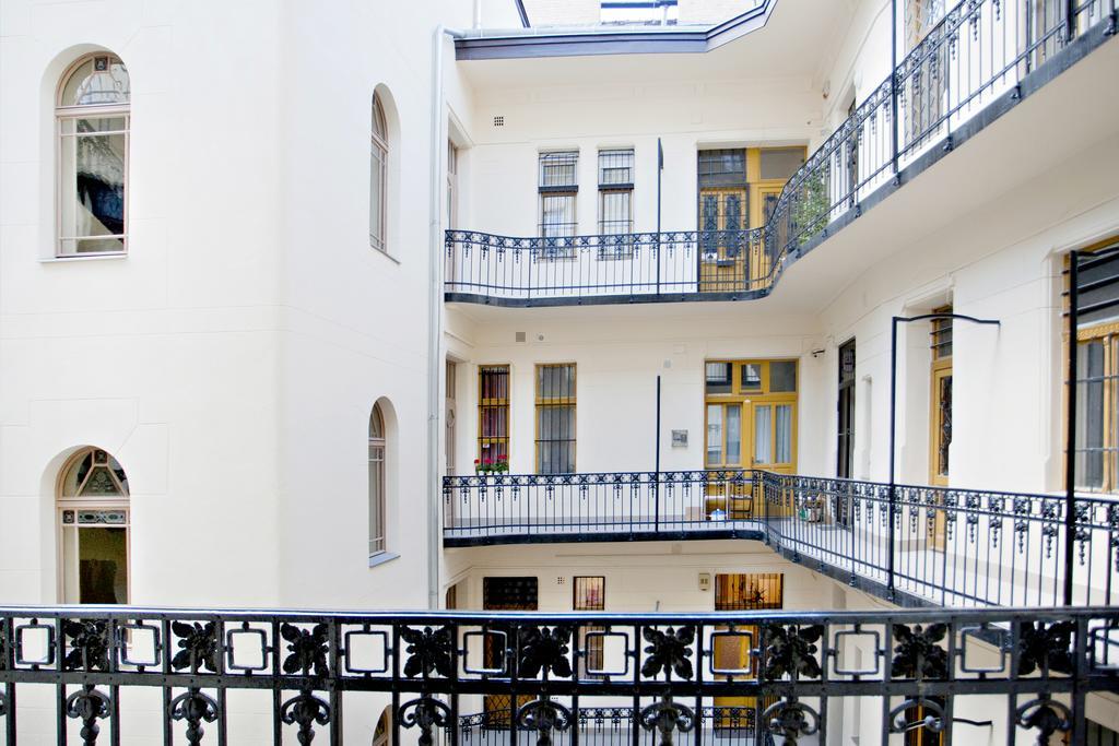Apartament Riverside Flat With King Castle View